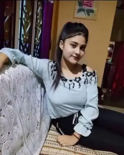 Call Girls Service in Boat Club Road